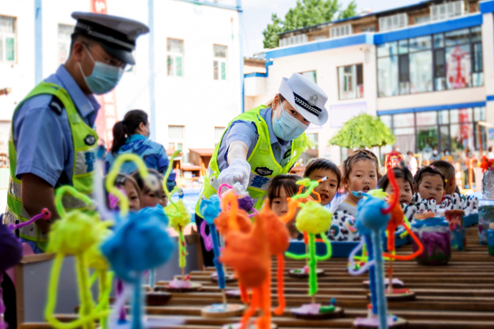 ��ƽ��ͯ�С� ɽ�������_չ��ͨ��ȫ�MУ�@��ӡ�5��