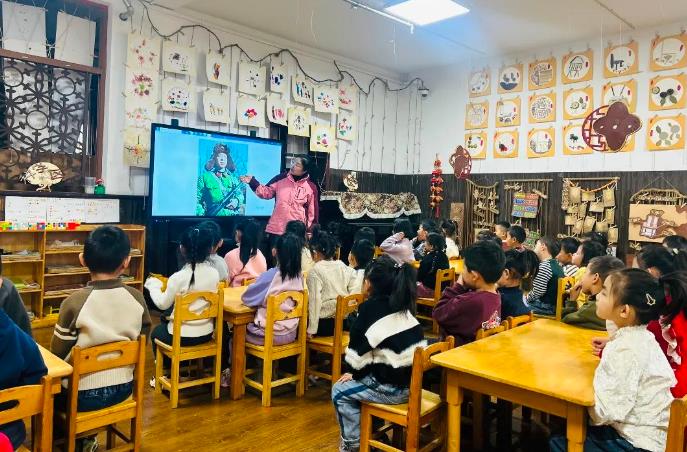 踐行雷鋒精神 志愿服務暖人心