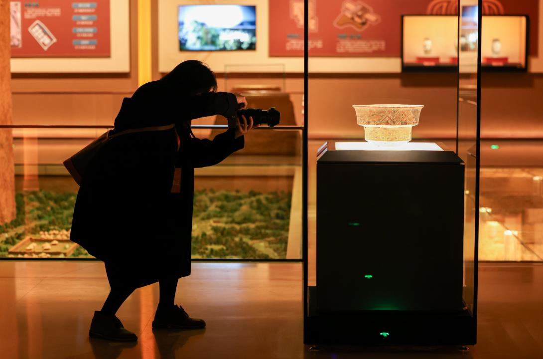 觀眾正在陶寺遺址博物館參觀